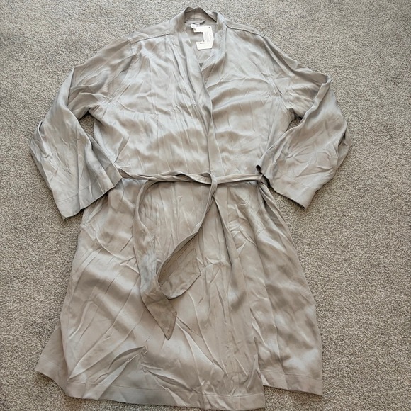 Hotel Collection Other - Hotel Collection $280 Kimono Style Satin Robe Womens L/XL Silver Gray Luxury